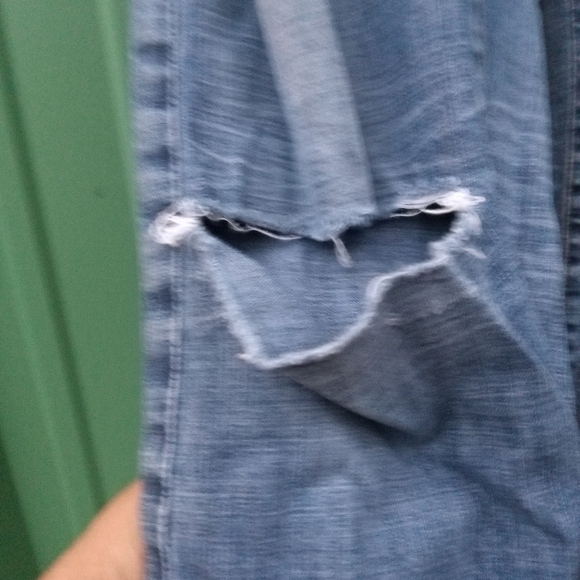 Men's Red Engine Blue Jeans Size 32 Decorative Pockets Torn Grunge Destroyed - Picture 2 of 3